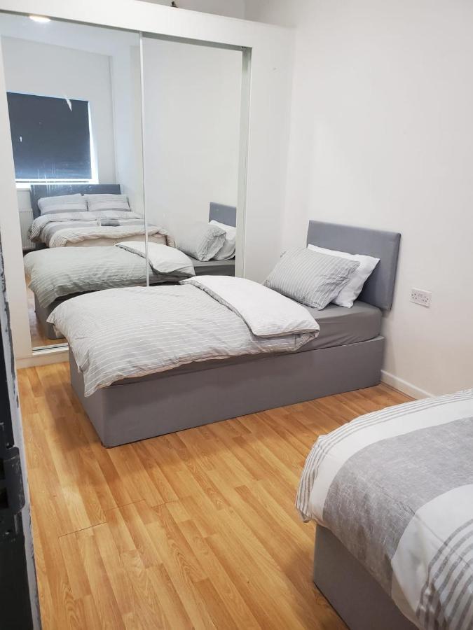 Blessington Road B&B & Lockinn Bar & Restaurant Liverpool Bagian luar foto